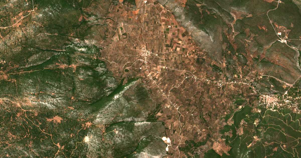 Carte satellite de Néa Dímaina