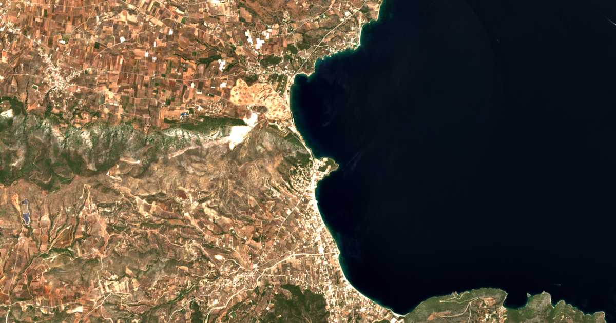 Carte satellite de Loutrá Oraías Elénis