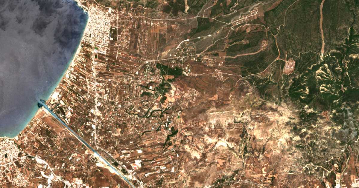 Carte satellite de Eiríni