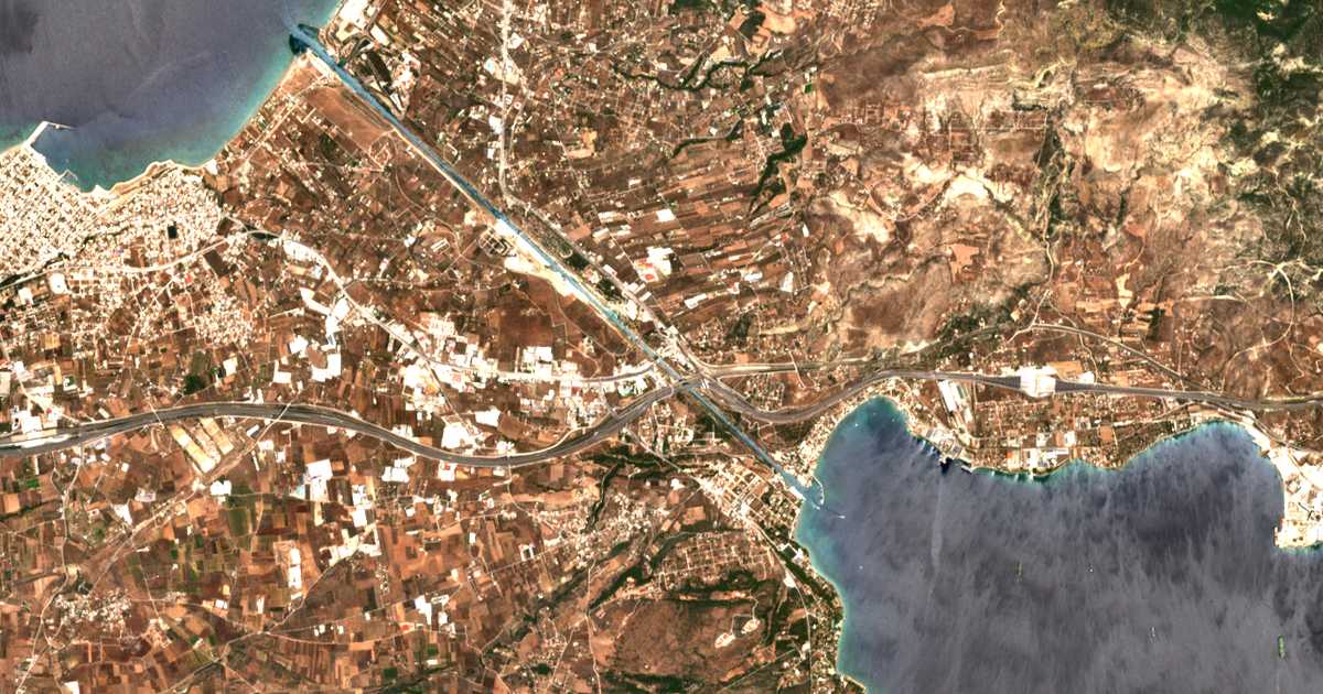 Carte satellite de Géfyra Isthmoú