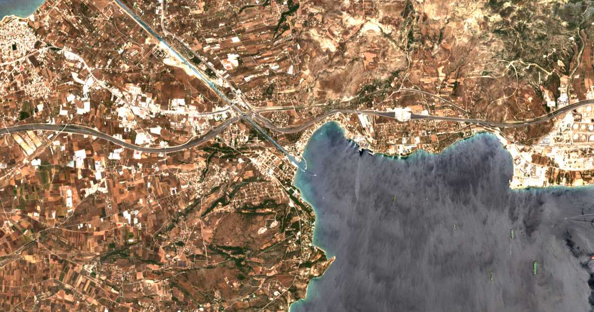 Carte satellite de Isthmía