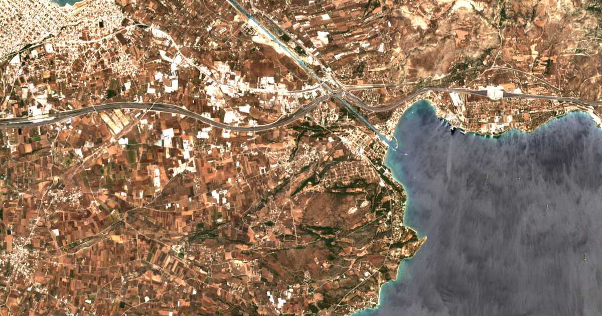 Carte satellite de Kyrás Vrýsi