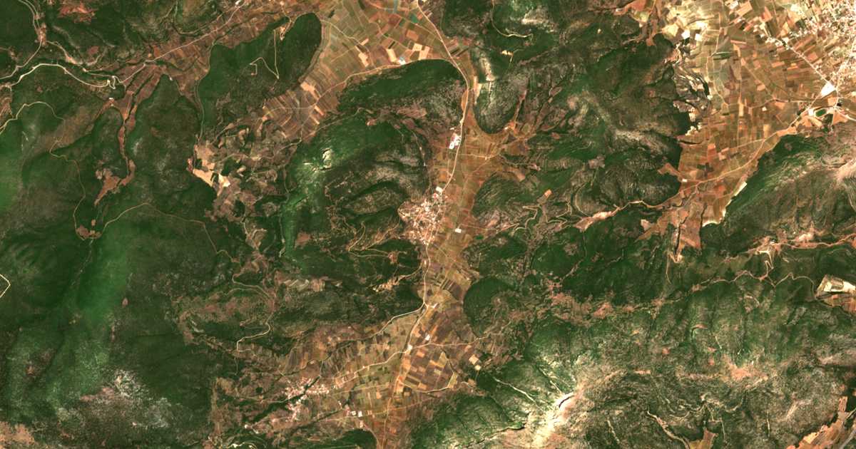 Carte satellite de Leóntion