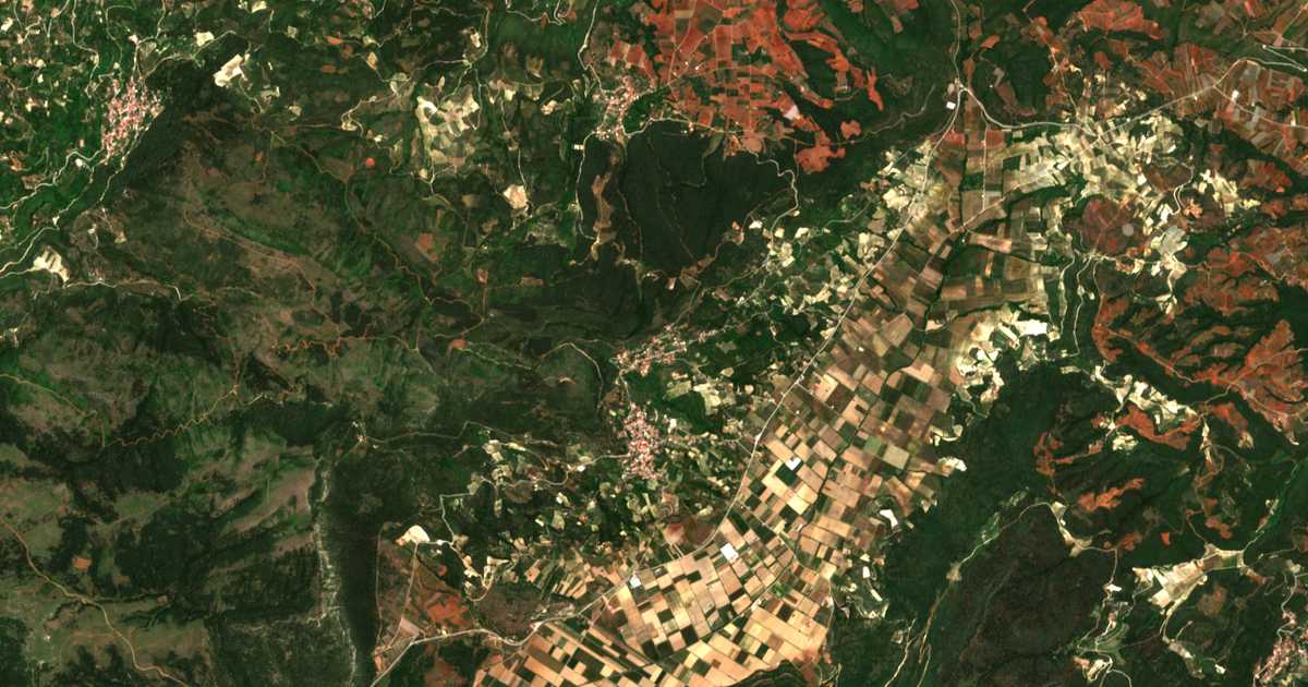 Carte satellite de Kryonéri