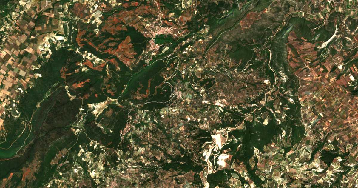 Carte satellite de Paradeísion