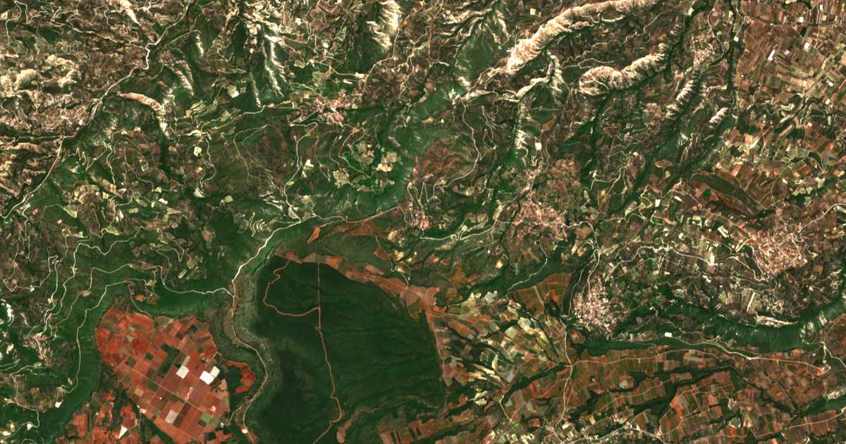 Carte satellite de Throfárion