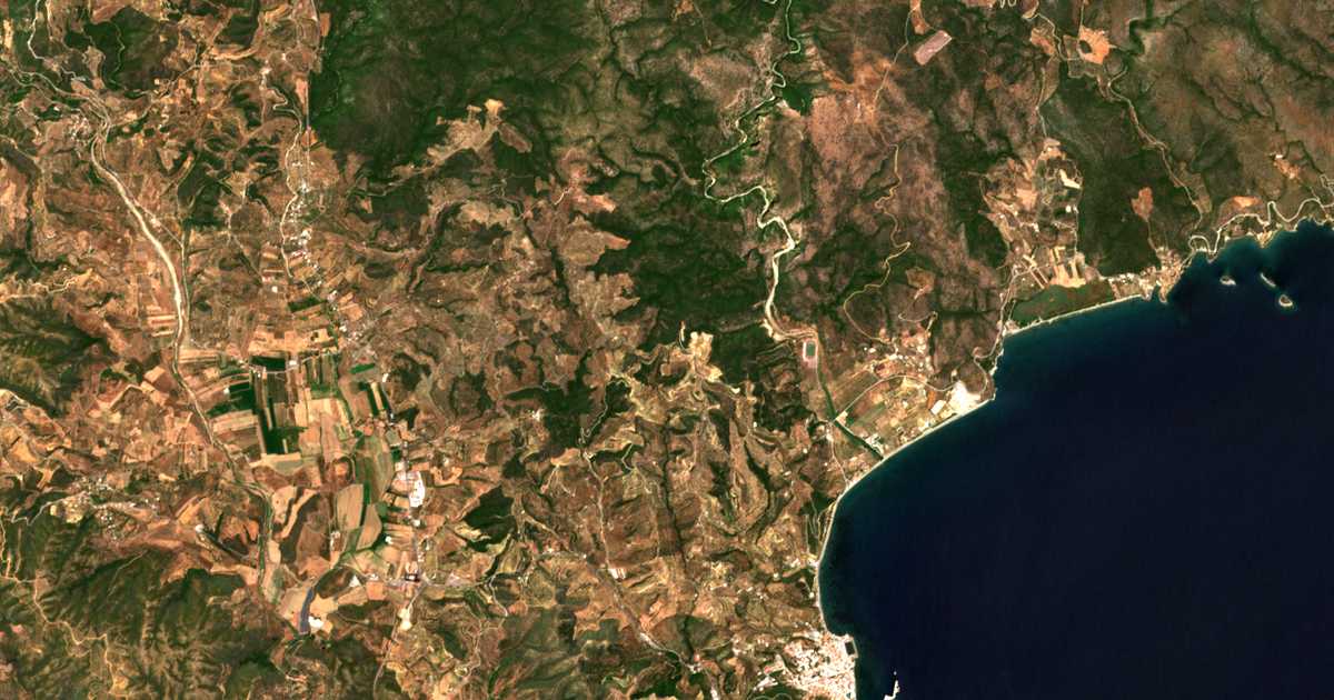 Carte satellite de Gyristá