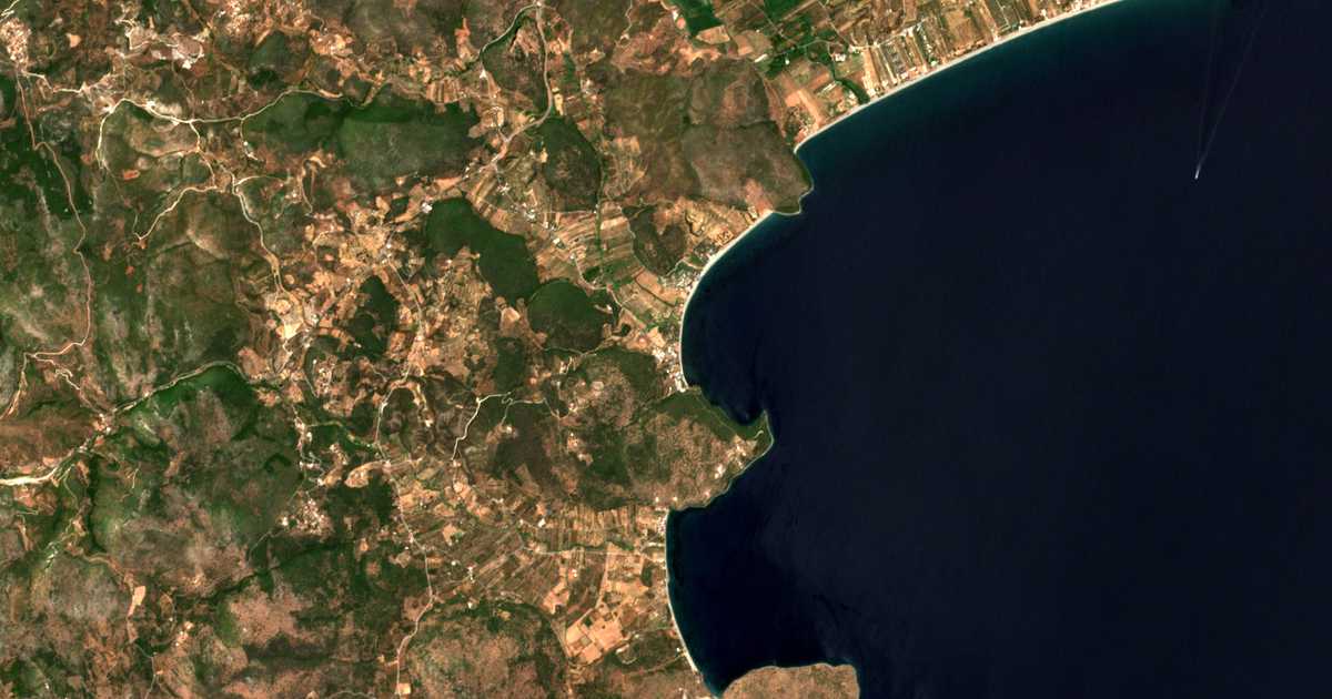 Carte satellite de Vathý