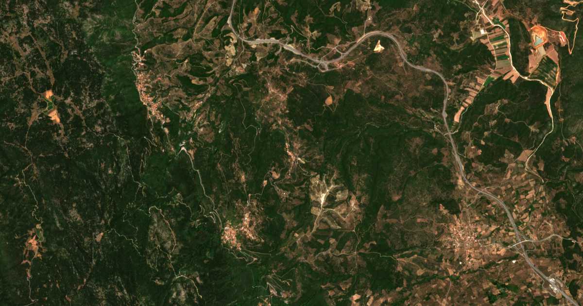 Carte satellite de Ágios Konstantínos