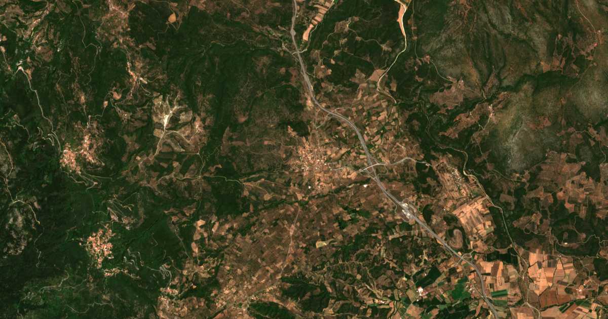 Carte satellite de Pellána