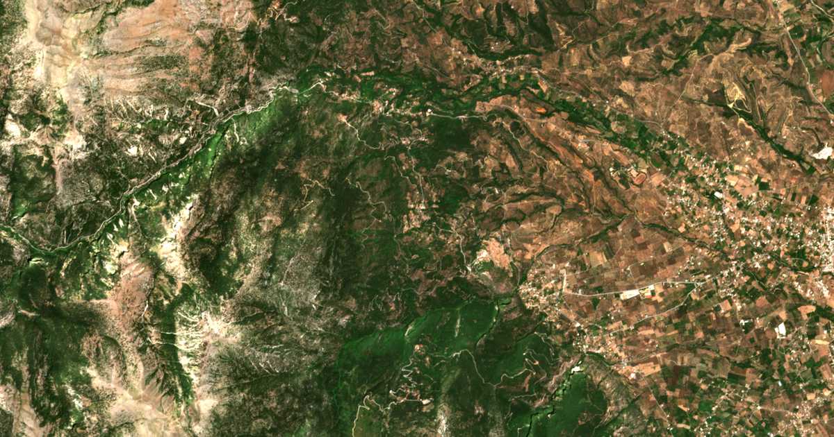 Carte satellite de Pikouliánika