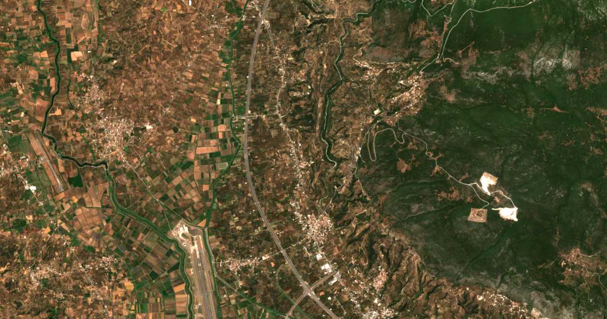 Carte satellite de Éthea