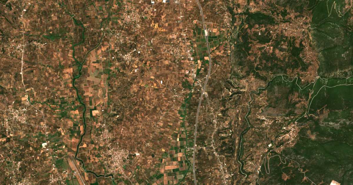 Carte satellite de Aspropouliá
