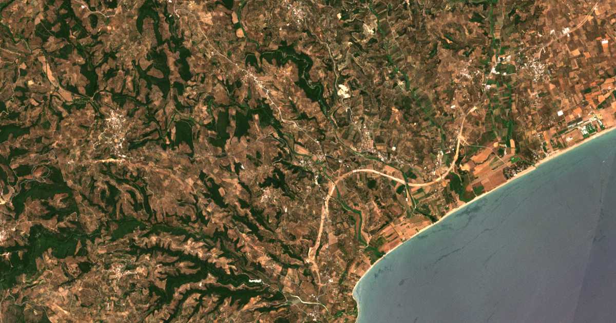 Carte satellite de Rizómylos