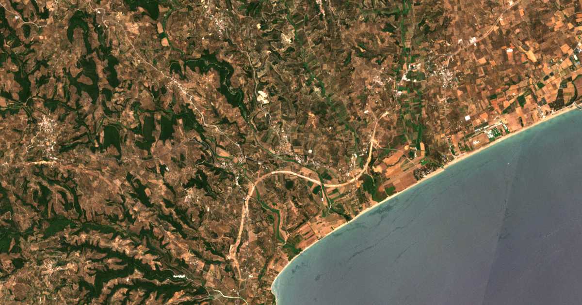 Carte satellite de Velíka