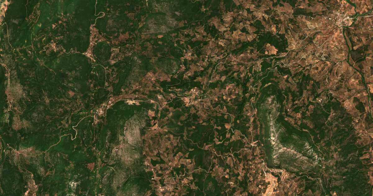Carte satellite de Zermpísia