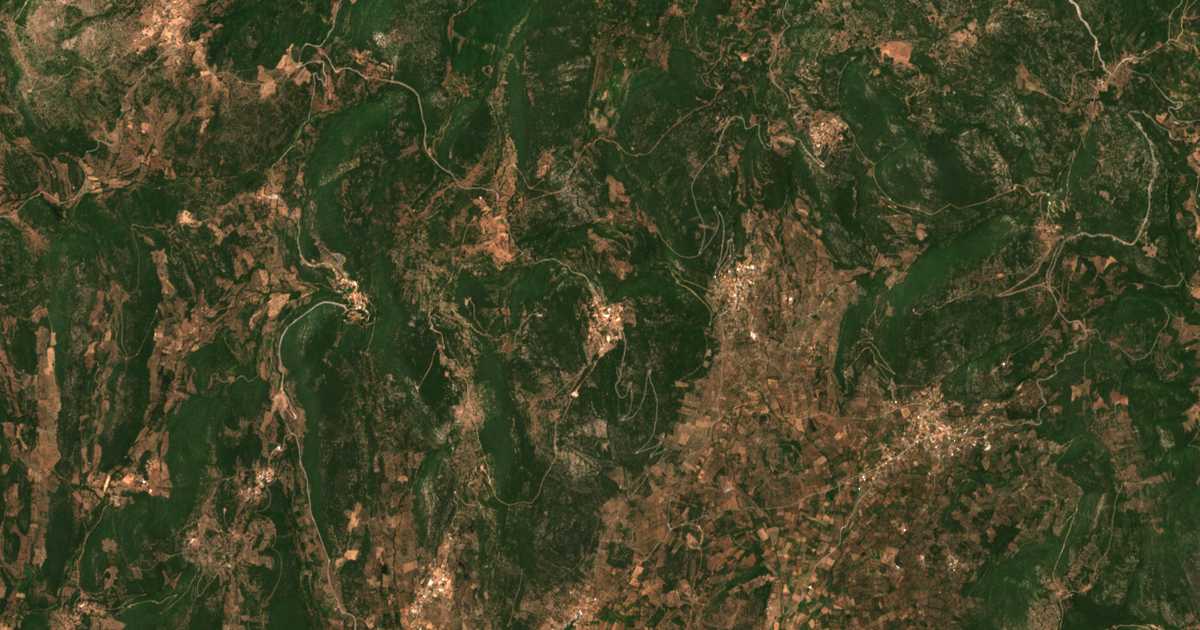Carte satellite de Áno Dórion
