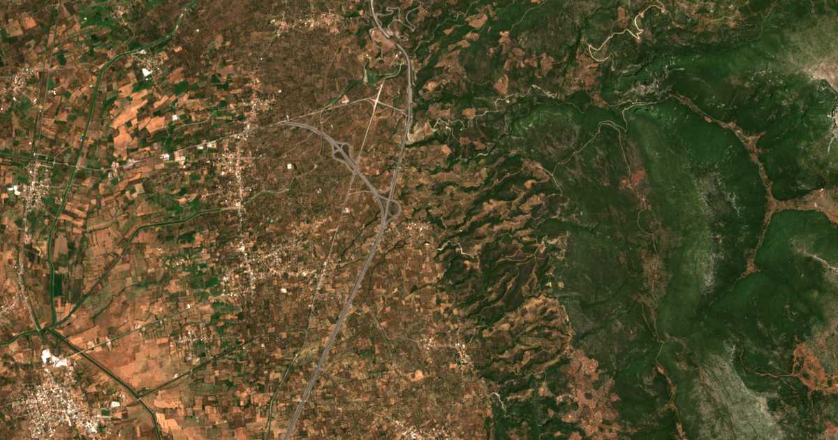 Carte satellite de Kalývia