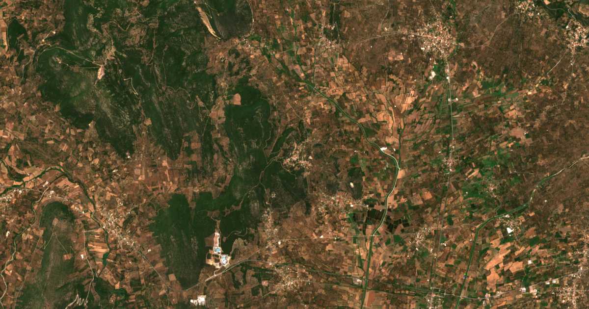 Carte satellite de Konstantínoi