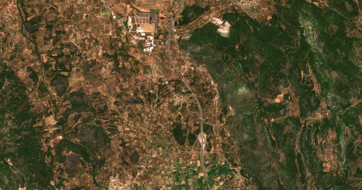 Carte satellite de Skála