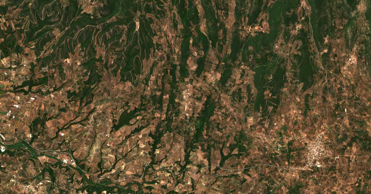 Carte satellite de Glykorrízion