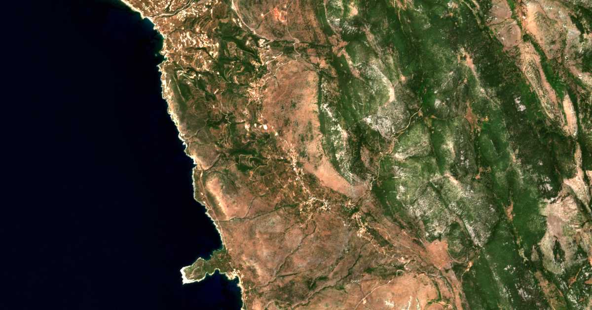Carte satellite de Nomítsi