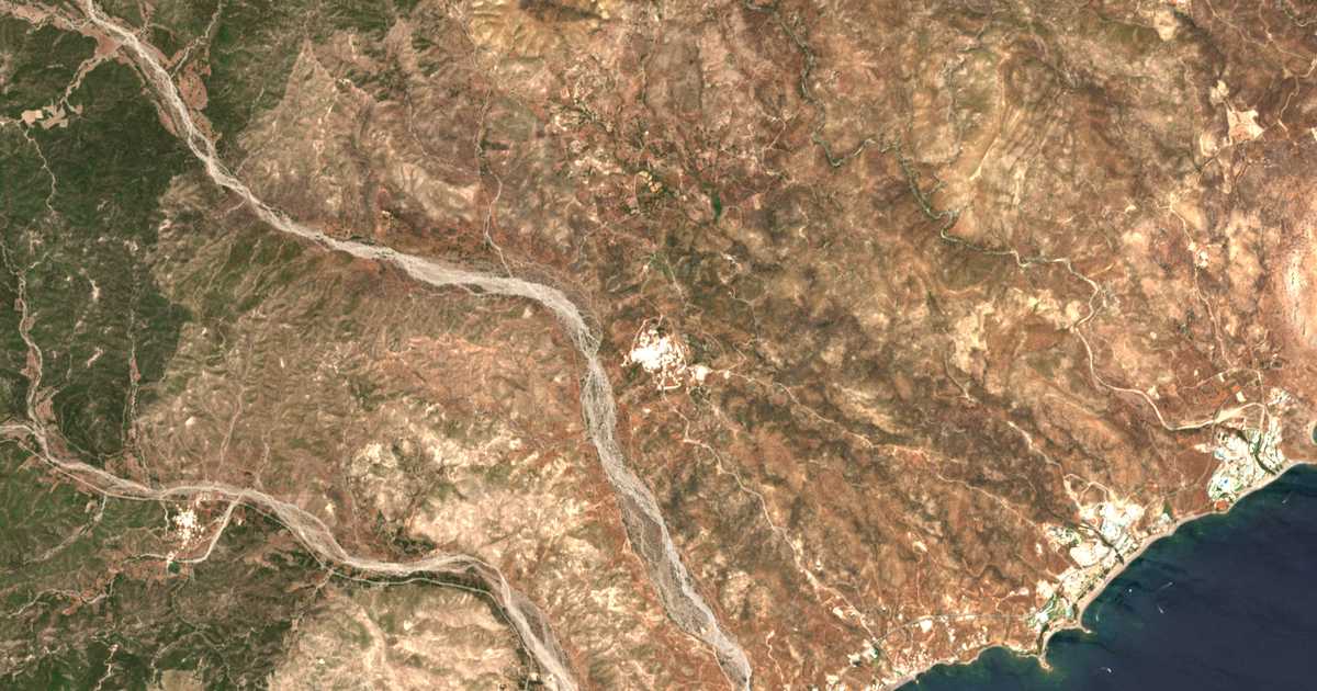 Carte satellite de Asklipiío