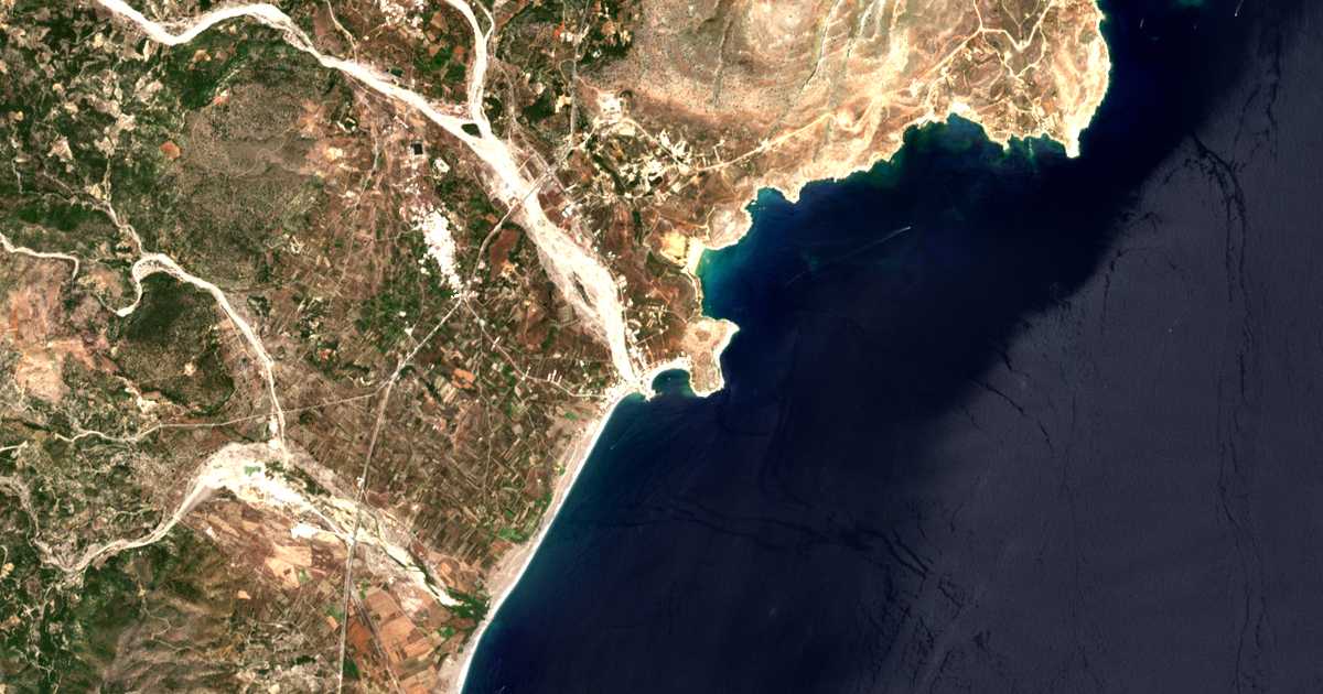 Carte satellite de Charákion