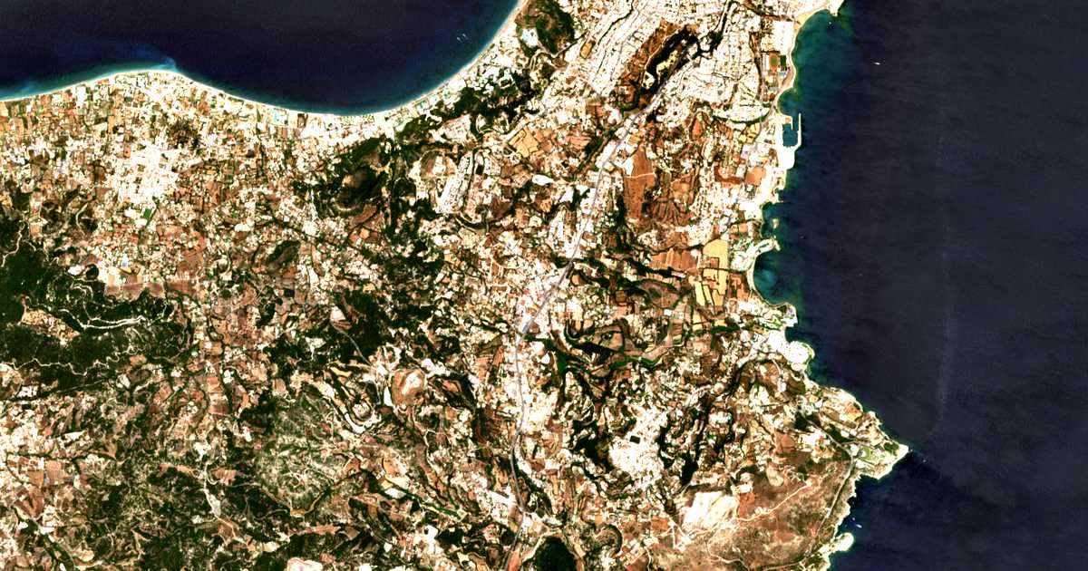 Carte satellite de Sgouroú