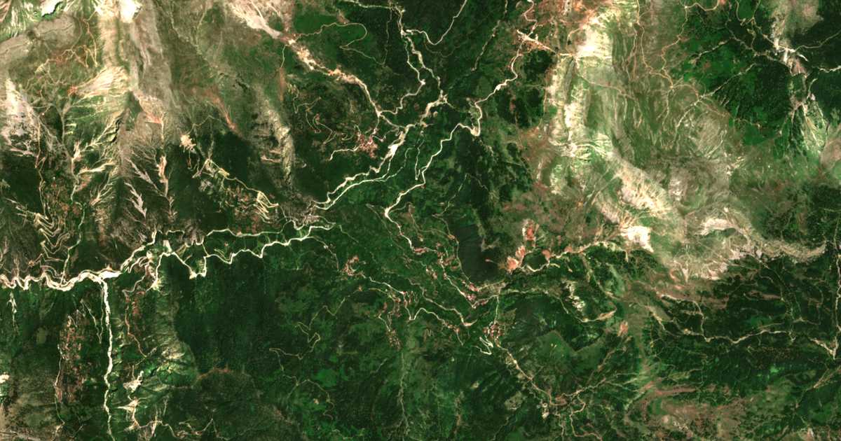 Carte satellite de Polýdroson