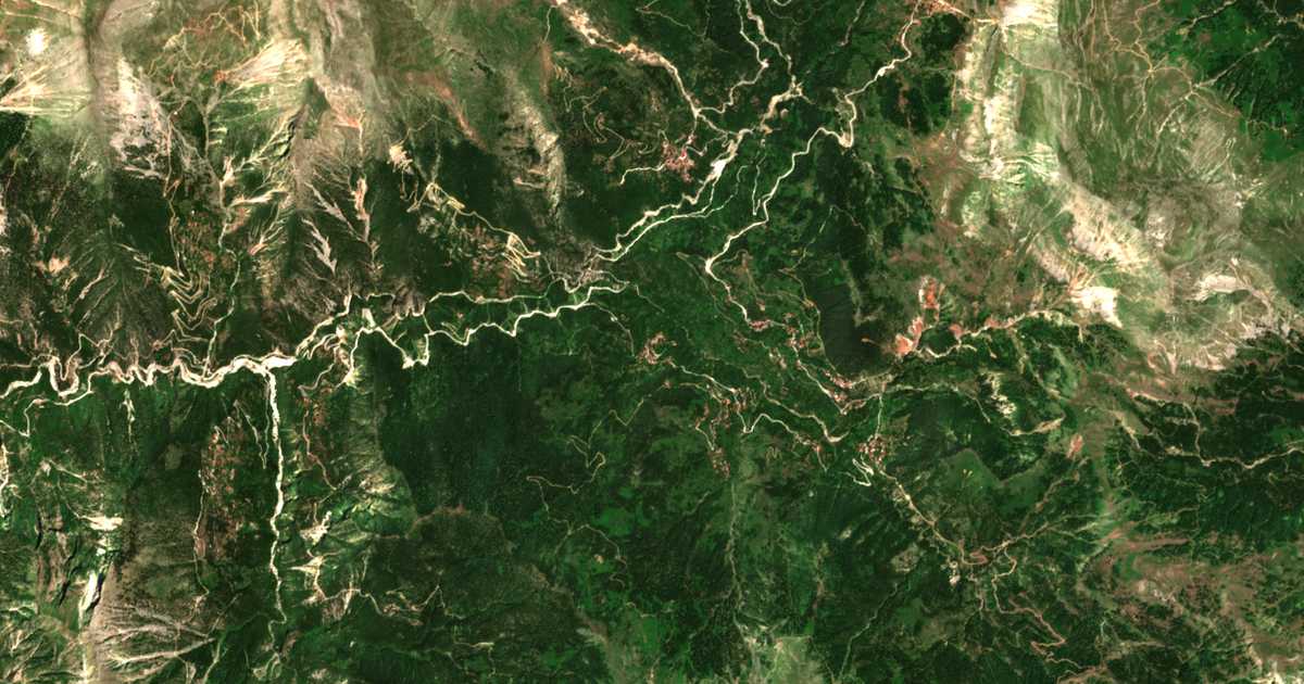 Carte satellite de Róssis