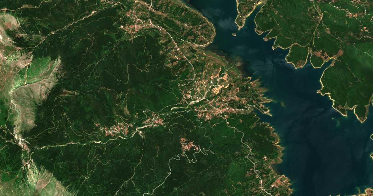 Carte satellite de Kalývia Fylaktís