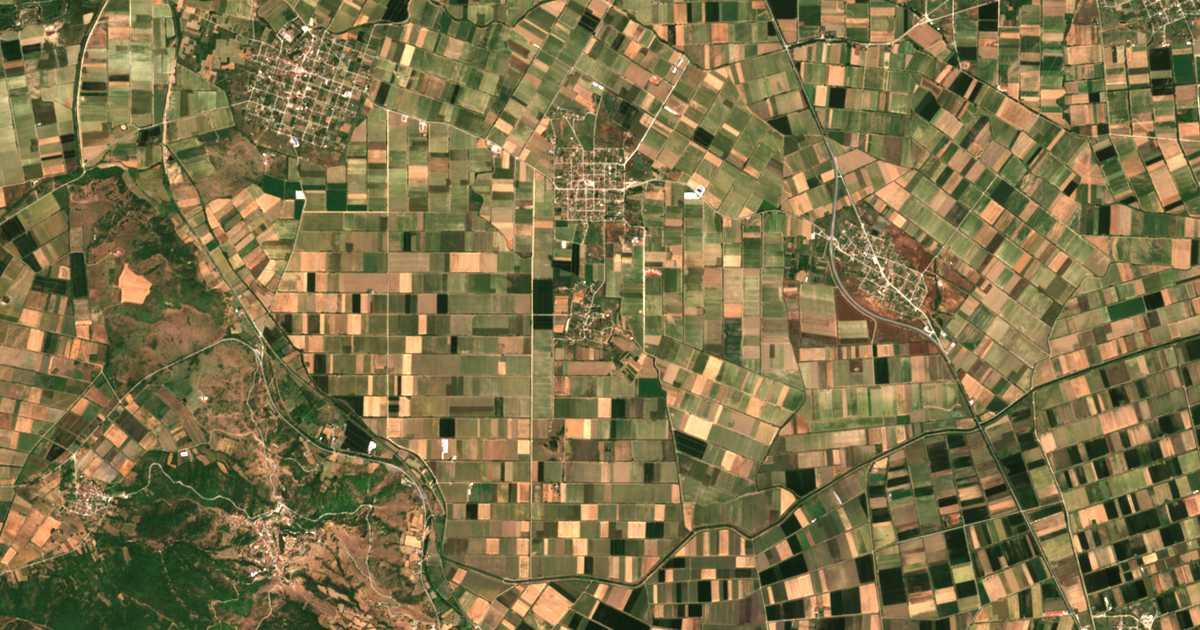 Carte satellite de Ágioi Anárgyroi