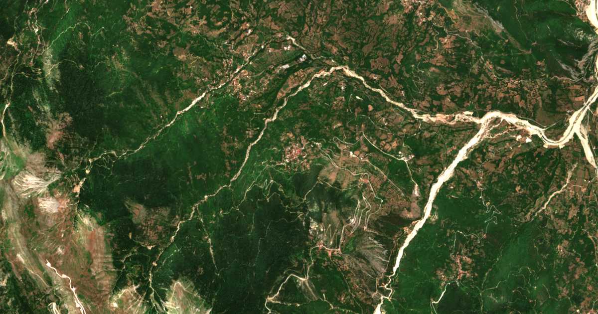 Carte satellite de Drakótrypa