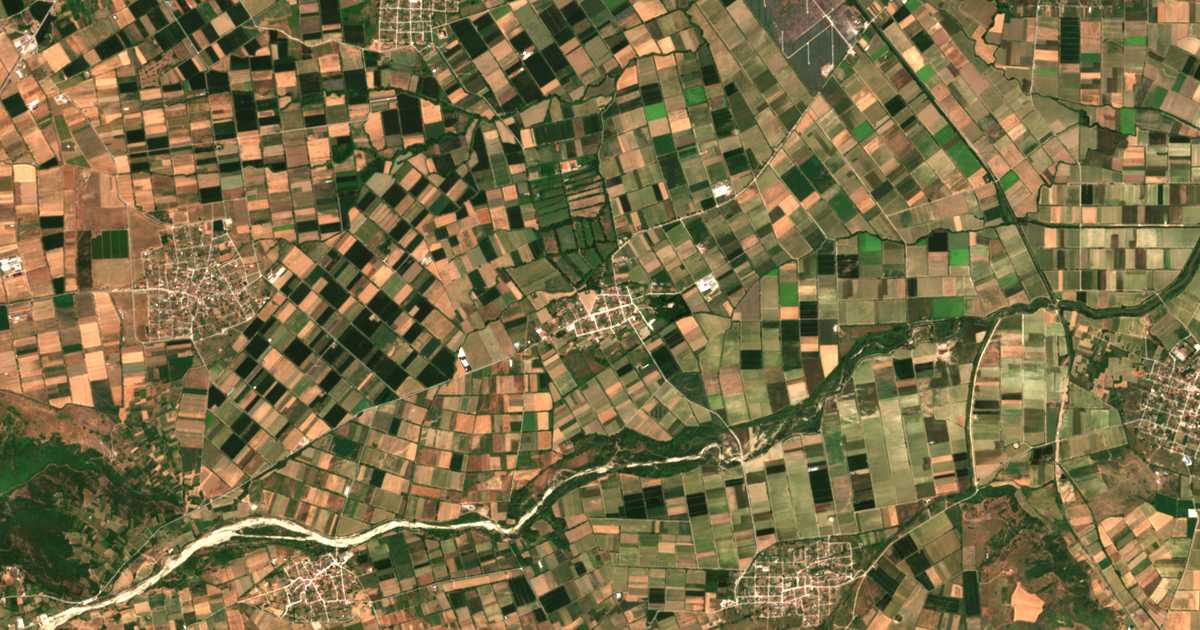 Carte satellite de Lazarína