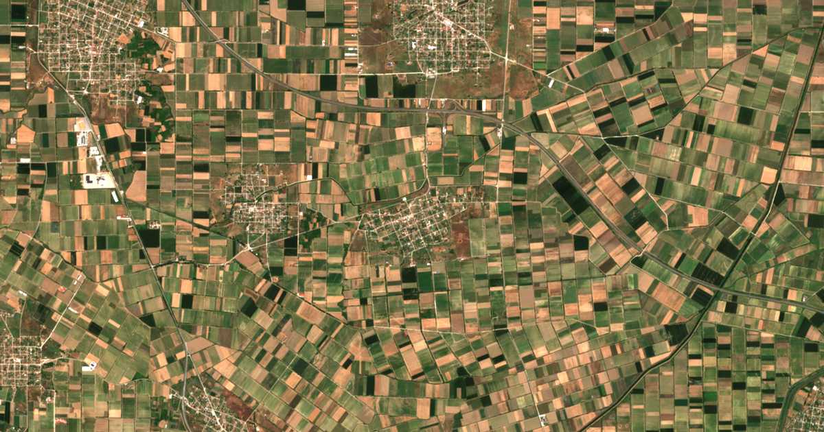 Carte satellite de Agía Triáda