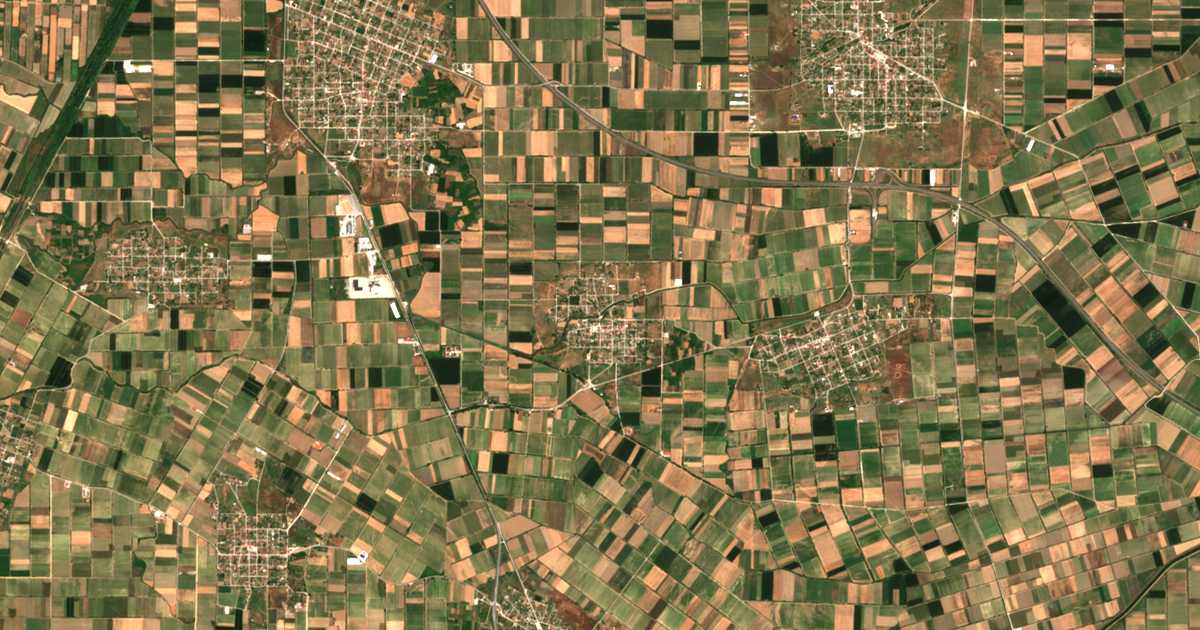 Carte satellite de Kalogrianá
