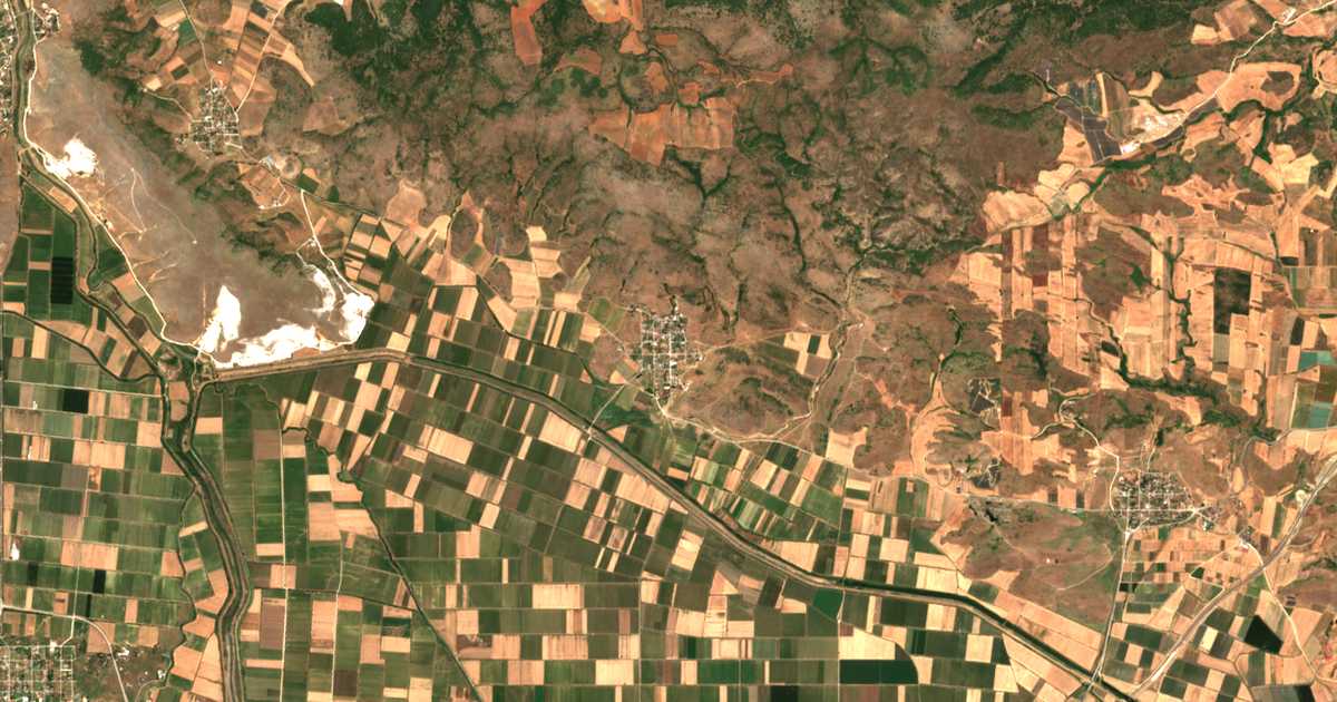 Carte satellite de Pétrino