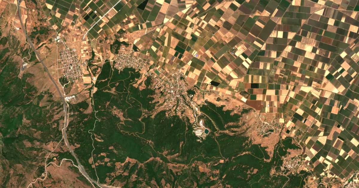 Carte satellite de Leontárion