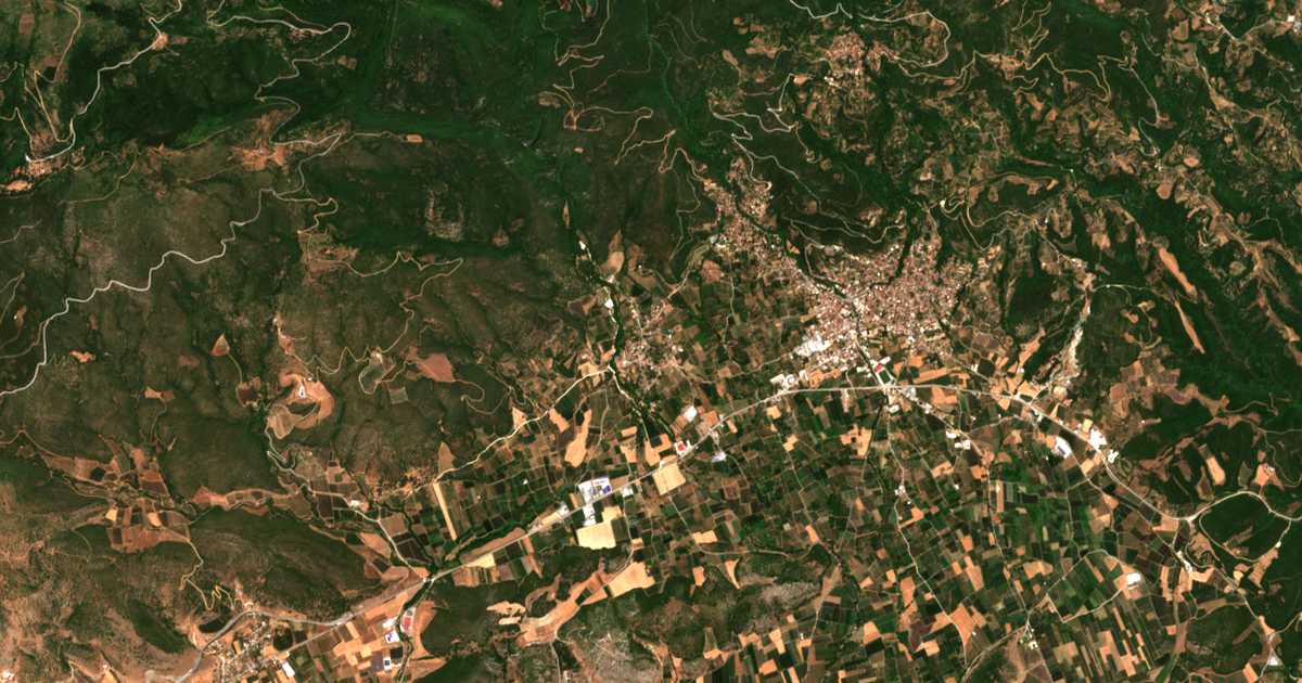 Carte satellite de Nerómyloi