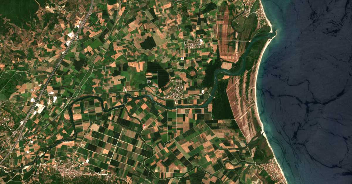 Carte satellite de Palaiópyrgos