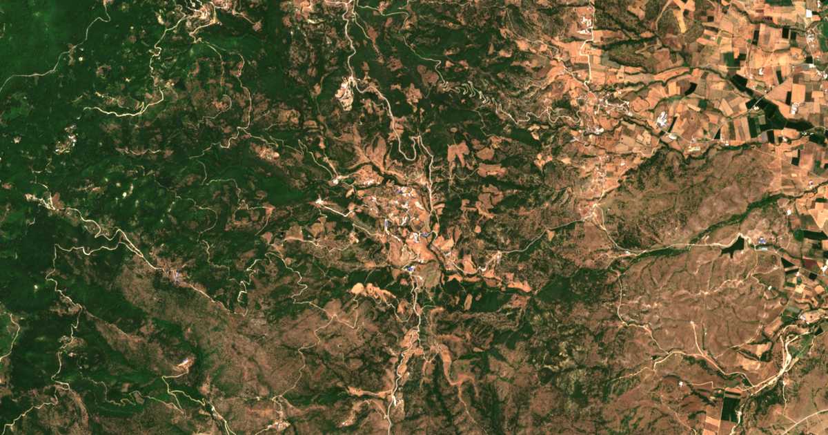 Carte satellite de Paliámpela
