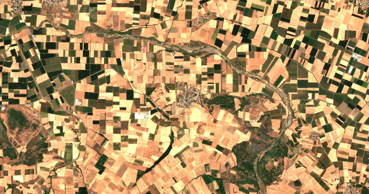 Carte satellite de Ampeleía