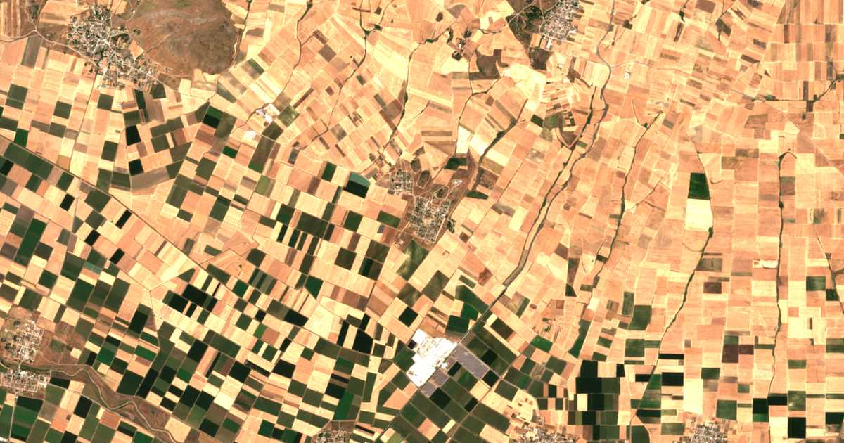 Carte satellite de Zoodóchos Pigí