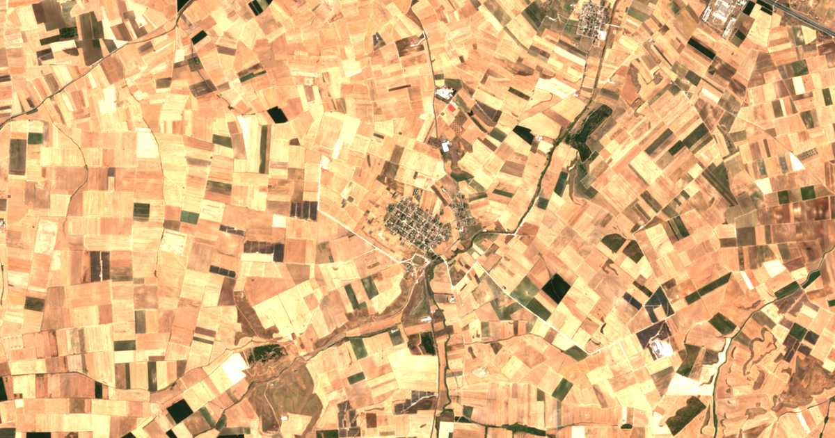 Carte satellite de Néai Karyaí