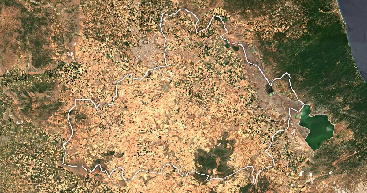 Image satellite avec la limite tracée: Kilelér