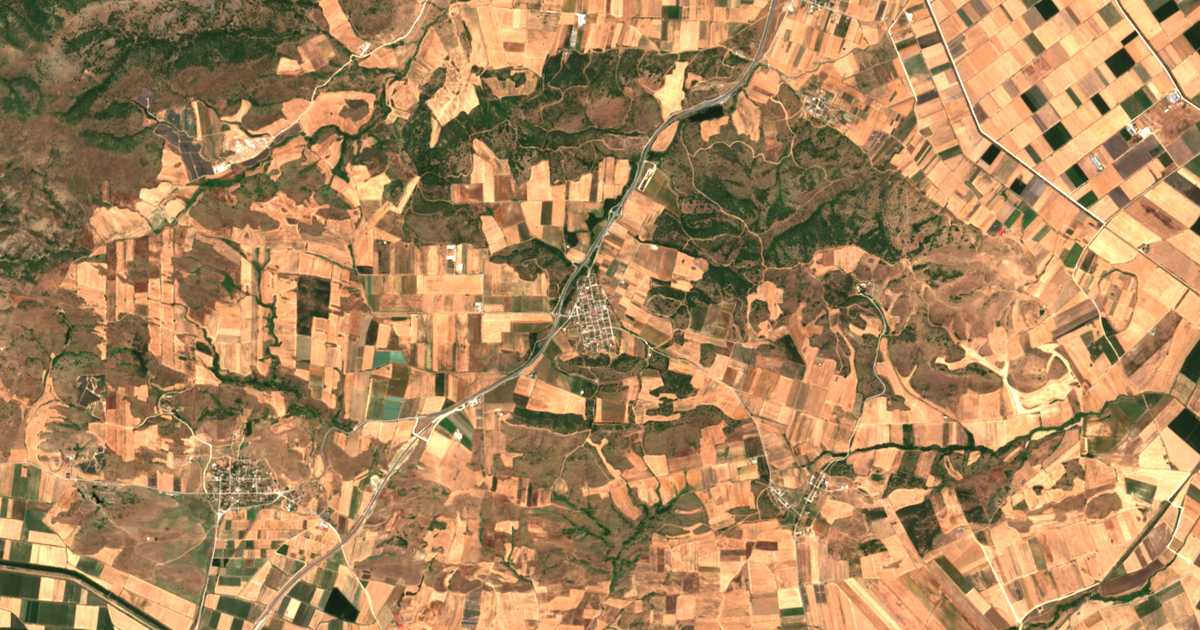 Carte satellite de Voúnaina