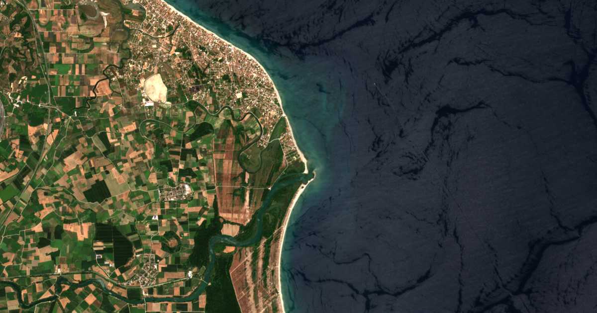 Carte satellite de Paralía Kouloúras