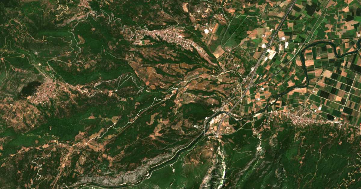 Carte satellite de Peratariá