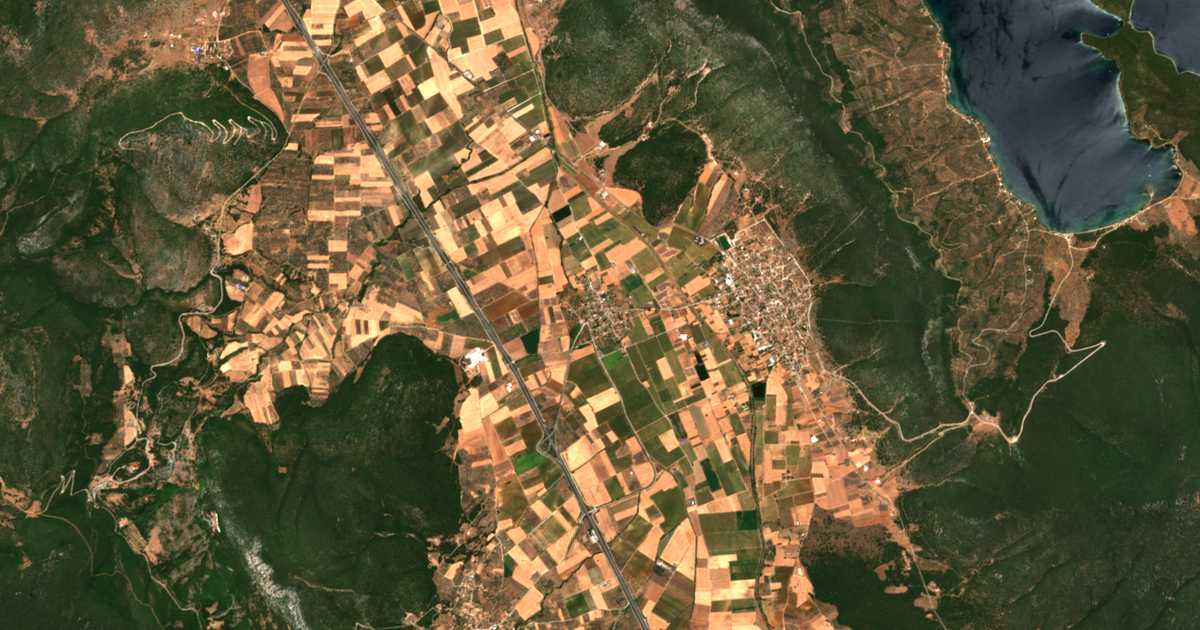 Carte satellite de Agía Triás